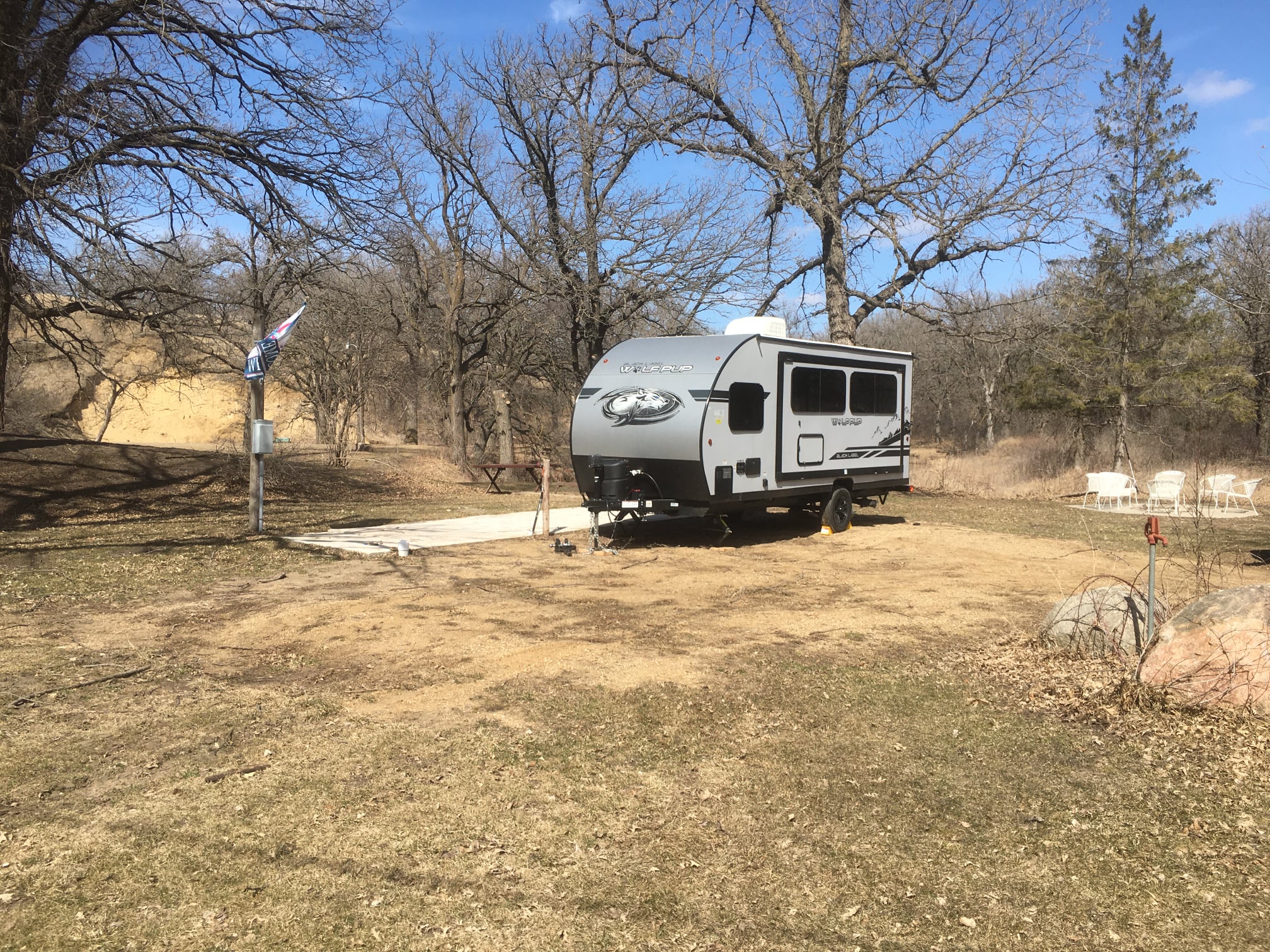Camping pad with hookups